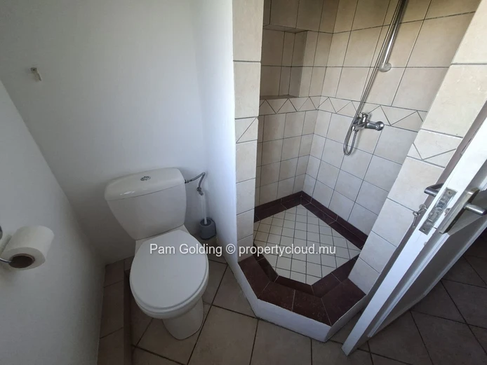 À Vendre – Charmante Villa de 220 m² à Calodyne