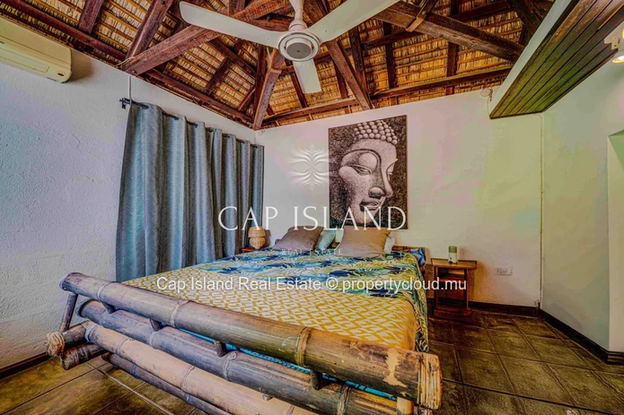 Maison coloniale sur un terrain de 3400m2 proche plage