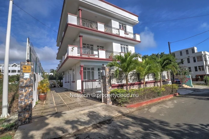 Appartement 2 chambres bien situé à Grand Bay