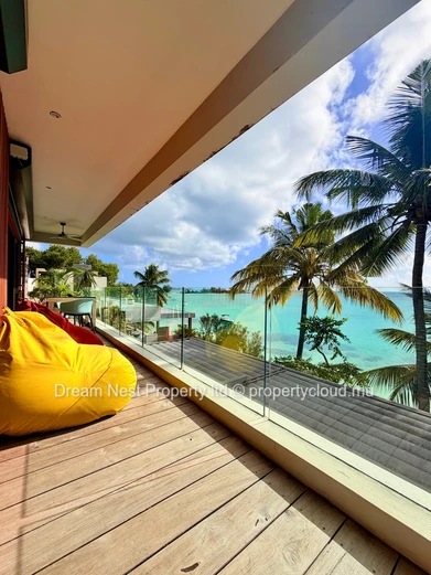 Beachfront Penthouse | Péreybère, Mauritius