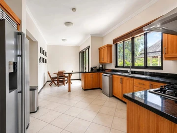 4 Bedroom Villa