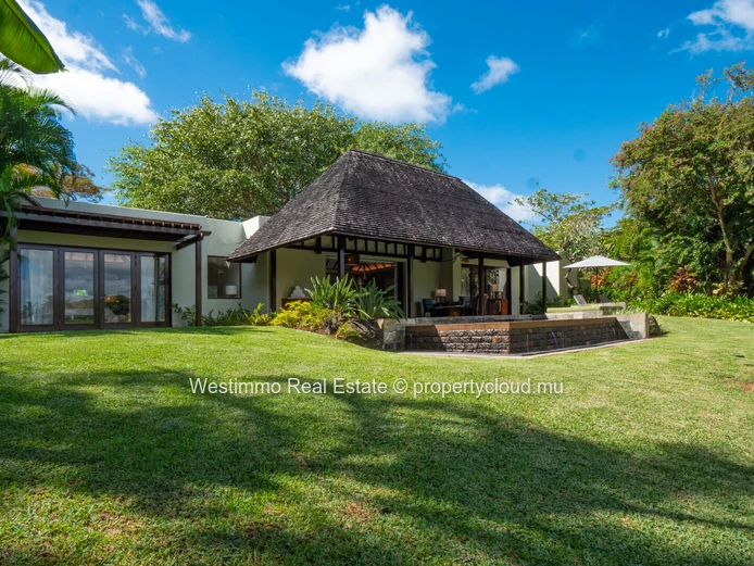 Four Seasons Villa at Anahita with official rental pool (Sole Mandate)