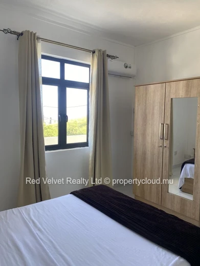 Appartement 3 Chambres à Louer – Flic en Flac | Vue sur Océan | Rs 45,000