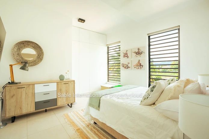 Luxury Penthouse with Stunning Sea Views in Tamarin - 160m² Living Space, Communal Pool, Rooftop Access, Fully Furnished