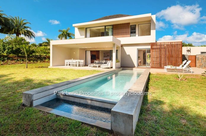 Villa de golf contemporaine et meublée à vendre au sein de Heritage Villas Valriche