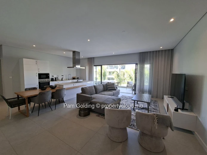 Appartement de 3 chambres récemment mis sur le marché à La Pointe Phase 2 | Confort moderne et art de vivre côtier