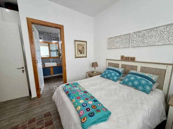 3-Bedroom G+2 Apartment for Sale in Pereybere