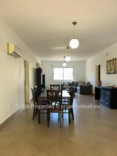 Charming 3-Bedroom RES Villa with Pool Near the Beach – Pointe aux Piments