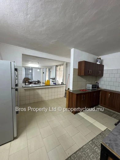 Maison à louer à Verger Les Bains, Pointe aux Sables | 30 000 Rs/mois (négociable)