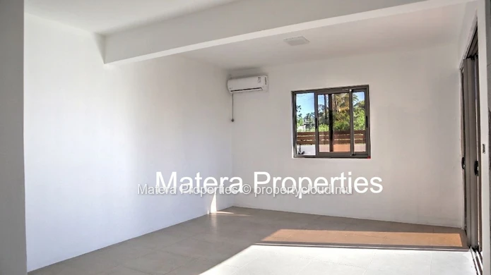 Villa de 4 chambres avec piscine à vendre à Grand Baie - à 2 min de Super U