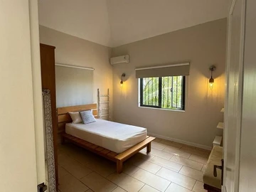 5 Bedroom Villa