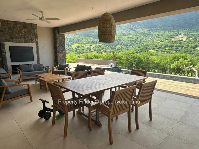 Brand New 3-4 Bedroom Villa with Infinity Pool in a Sought-After Estate, Black River