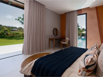 5 Bedroom Villa