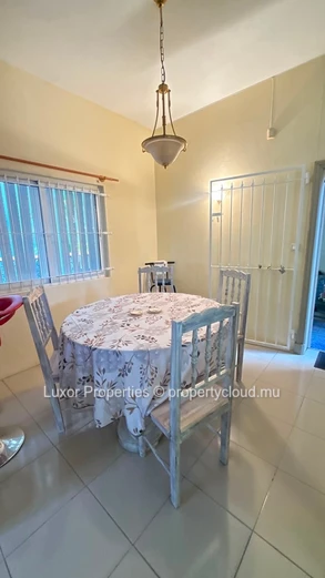 Villa 4 Chambres À Louer – Flic En Flac