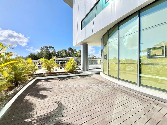 Ground Floor Office Space for Rent in Ebene | Prime Commercial Space with Exceptional Visibility