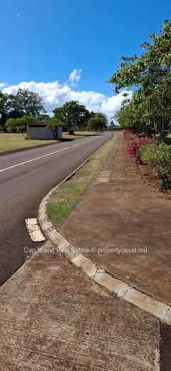 Prestigious Corner Plot for Sale – Royal Park, Balaclava