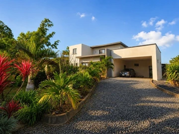 4 Bedroom Villa