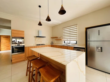 4 Bedroom Villa