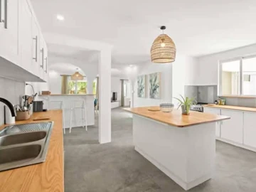 4 Bedroom Villa