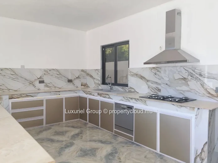 Luxury 5-Bedroom Villa for Rent in Cap Malheureux