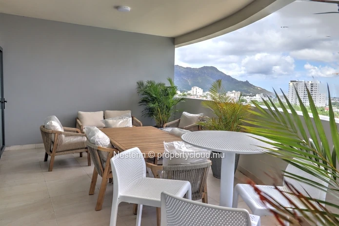 Appartement spacieux de 3 chambres avec vue imprenable depuis la terrasse 