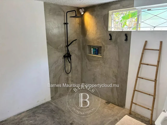 BAIE DU TOMBEAU - Maison pied dans l'eau - 3 chambres