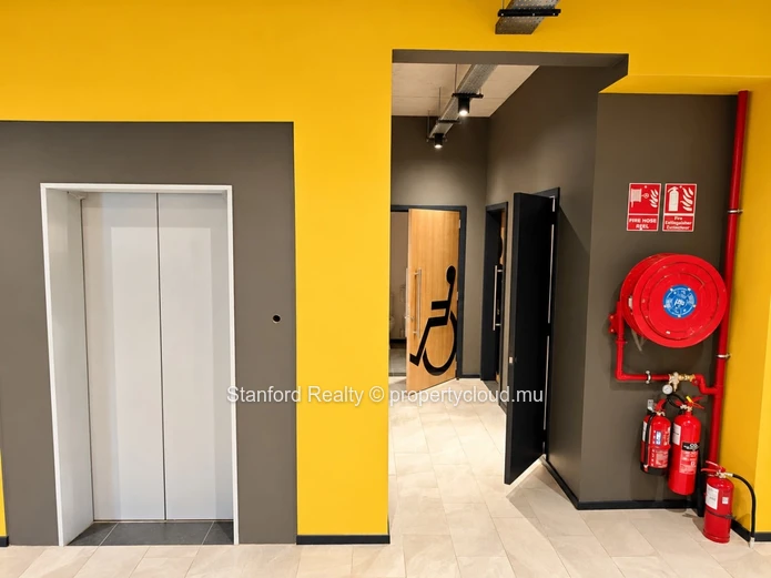 Espaces commerciaux à louer - 51 m², Cap Tamarin, Ouest