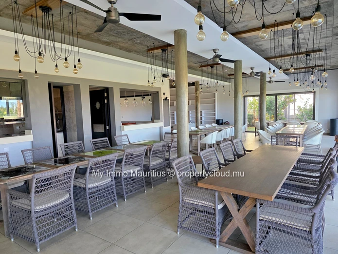 Exclusive Club House with Restaurant, Offices and Leisure Facilities – Balaclava