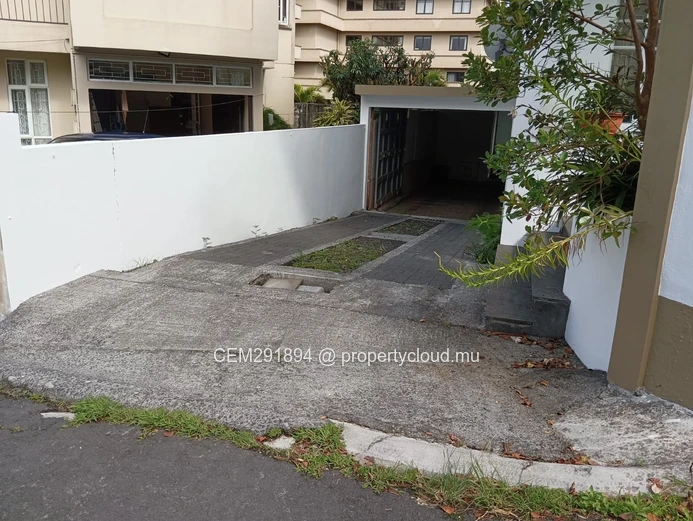 Residential Block For Sale – Curepipe
