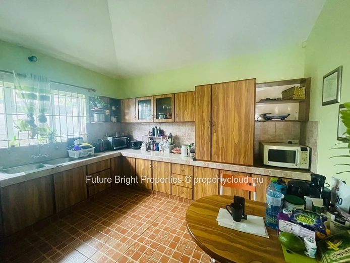 Property for Sale House Flic en Flac