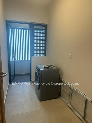 Luxury Spacious 4-Bedroom, 4-Bathroom Apartment with Panoramic Views – 262 sqm – Belle Vue Living