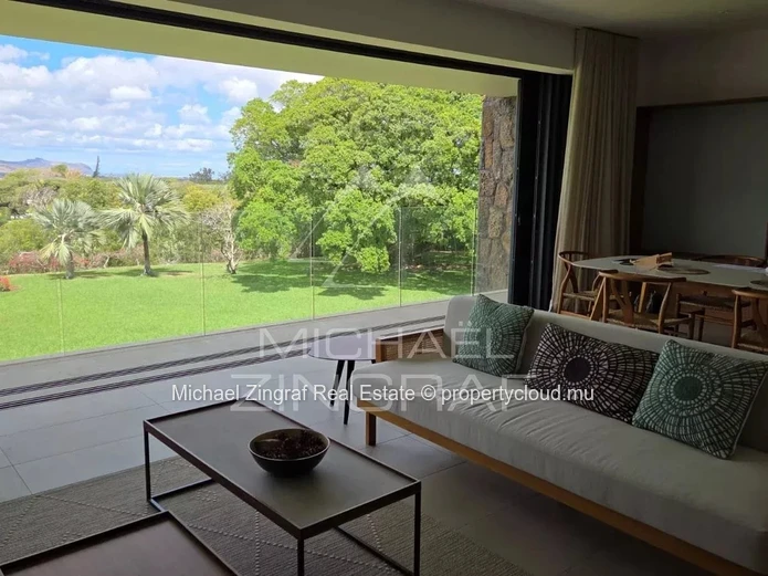 Contemporary 4 bedrooms Apartment – Belle Vue