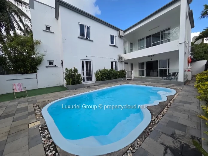 Spacious Two-Level Villa Close To The Beach