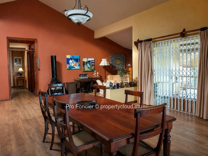 Maison à vendre à Sorèze - Belle maison style chalet dans un cadre verdoyant