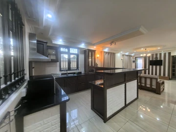 4 Bedroom Villa