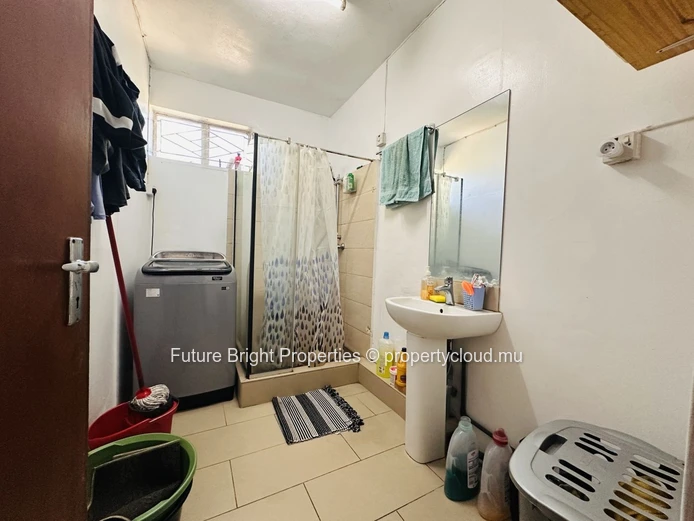 Opportunité à Saisir : Appartement Moderne à Roches Brunes