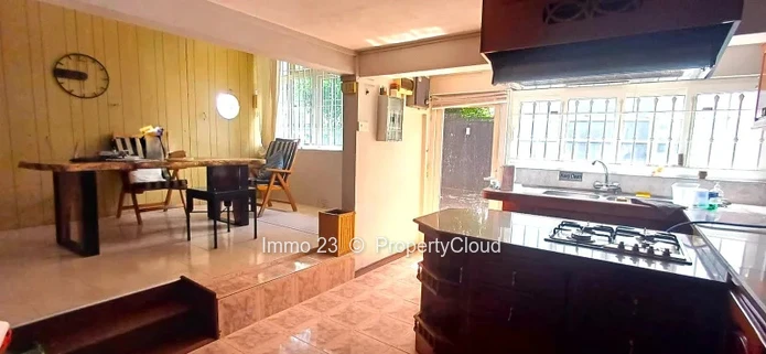 Office - 15.6m2 - Moka - Ref. BU98475LO