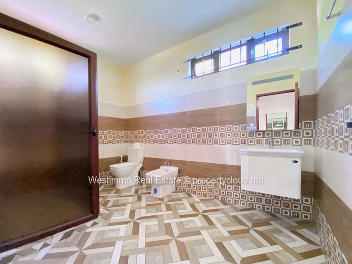 Family home with swimming pool for long-term rent in Grand Gaube, Mauritius