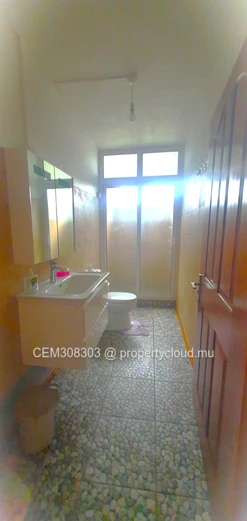 Maison à Vendre – Rose Hill | 8 Chambres 