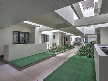 4 Bedroom Apartment