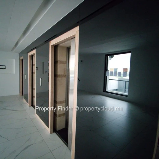 Office Space for Rent – Prime Location in Central Port Louis!