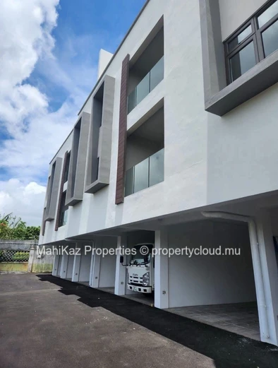 Modern 2-Bedroom Apartment For Rent | Quatre Bornes, Mauritius 