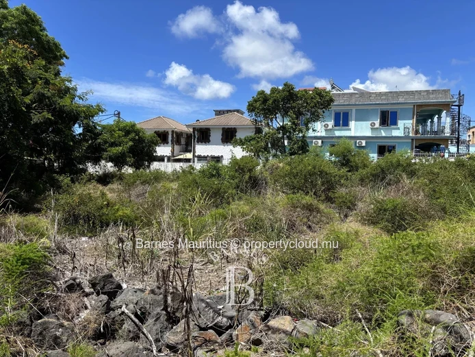 MAHEBOURG - Terrain commercial - 1730 m²