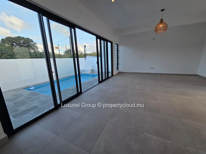 Villa for Sale in Pereybere – Local Market