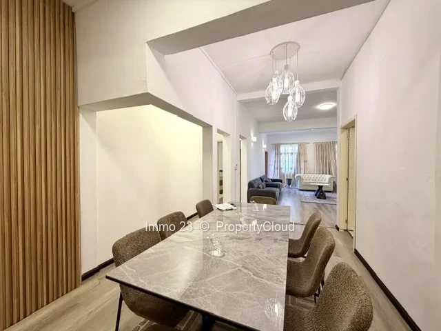 Houses / Villas - 3 bedrooms - Rose Hill