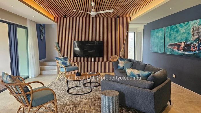 Captivating Elegance : Explore this modern villa