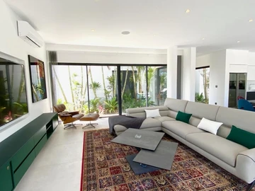 4 Bedroom Villa