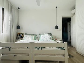 5 Bedroom Townhouse, Duplex