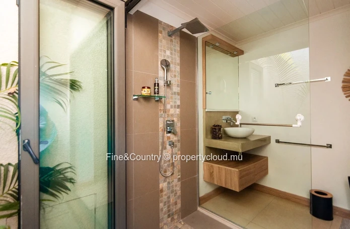 For Sale: Stunning Home in Clos du Littoral