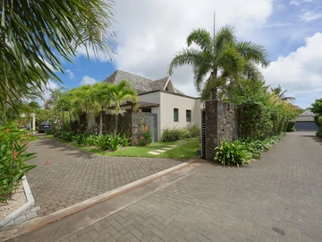 4 Bedroom Villa